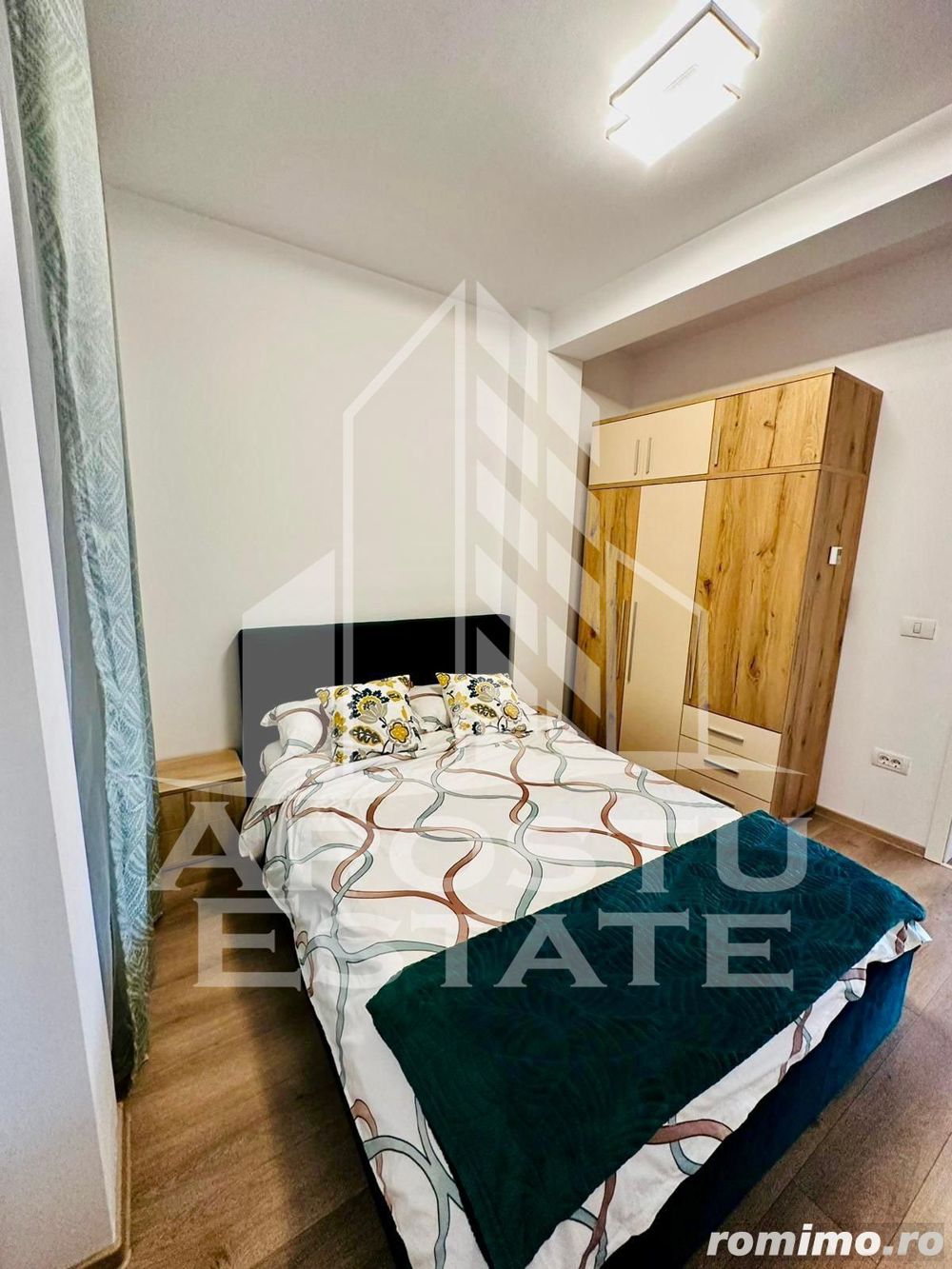 Apartament cu 3 camere, decomandat, in Dumbravita