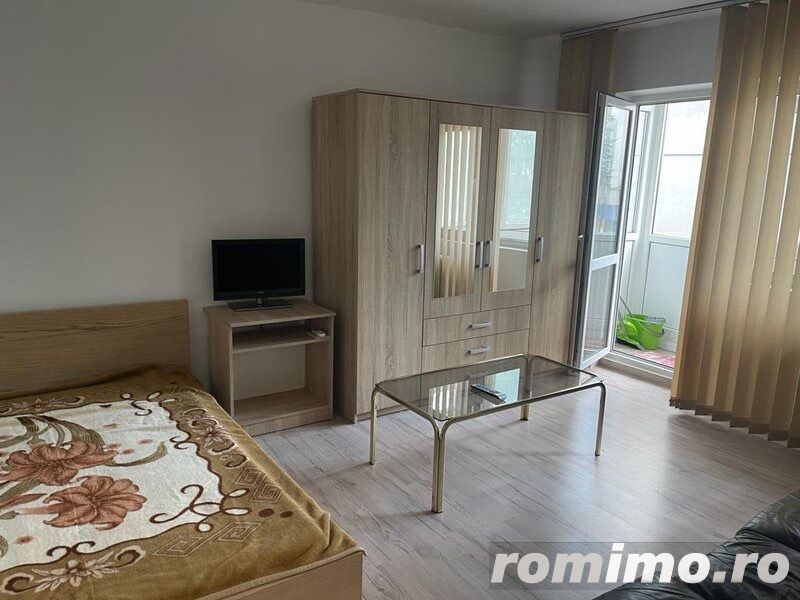 Piața Victoriei, garsonieră, 30mp, mobilat