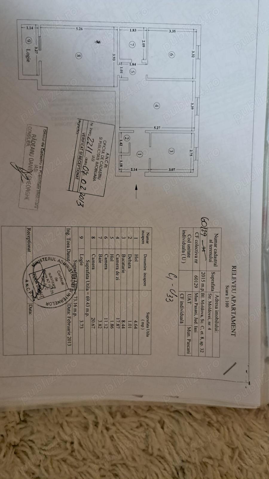 Vând apartament 3 camere, central, zona deal