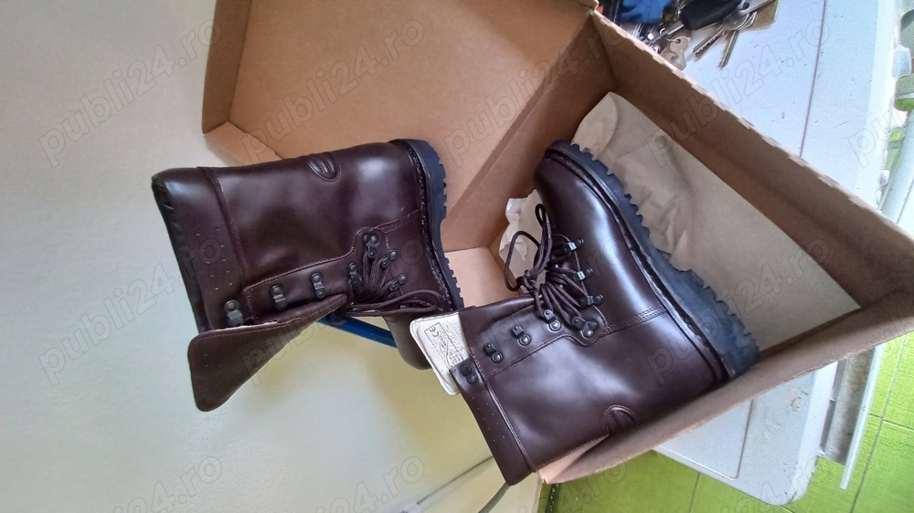 Bocanci armata 42 stare f bună piele 