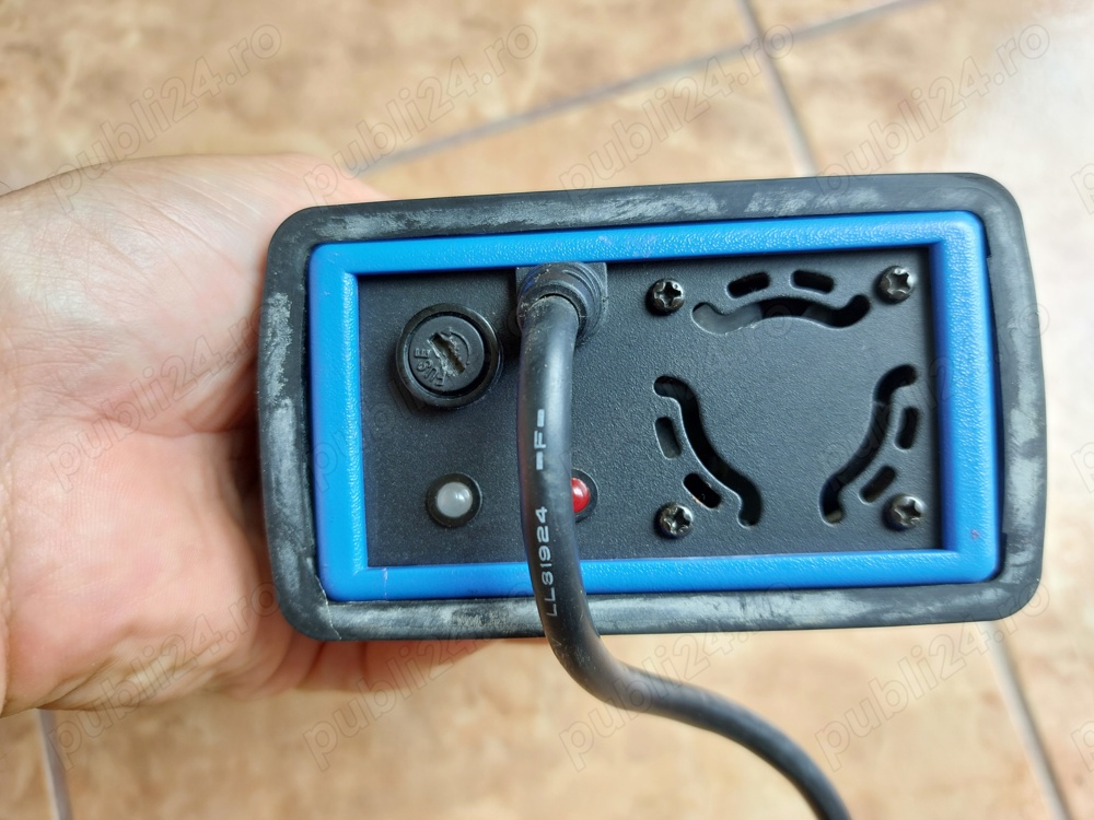 Incarcator carut handicap defect pentru electronisti