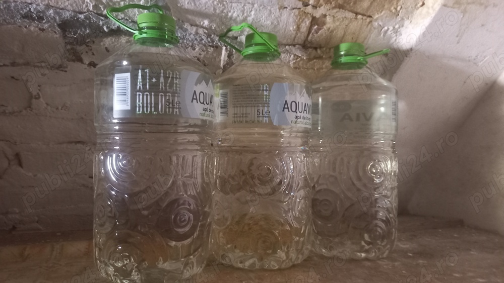 Palinca de Zalău din prune curata lăsată la 54 de grade tărie 