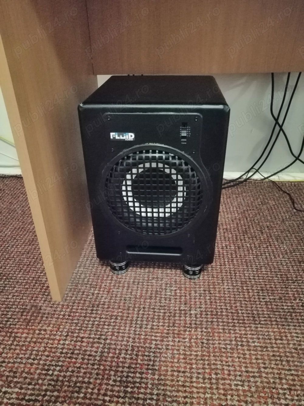 Vand Subwoofer Fluid Audio FS8 de Studio HiFi