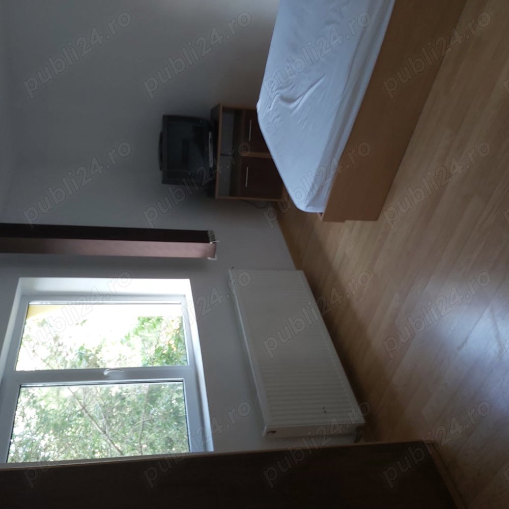 închiriez  Apartament   zona  Vitan  