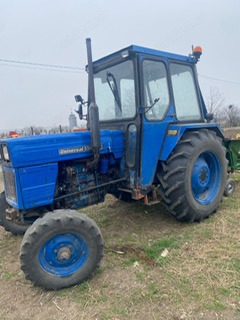 De vanzare TRACTOR
