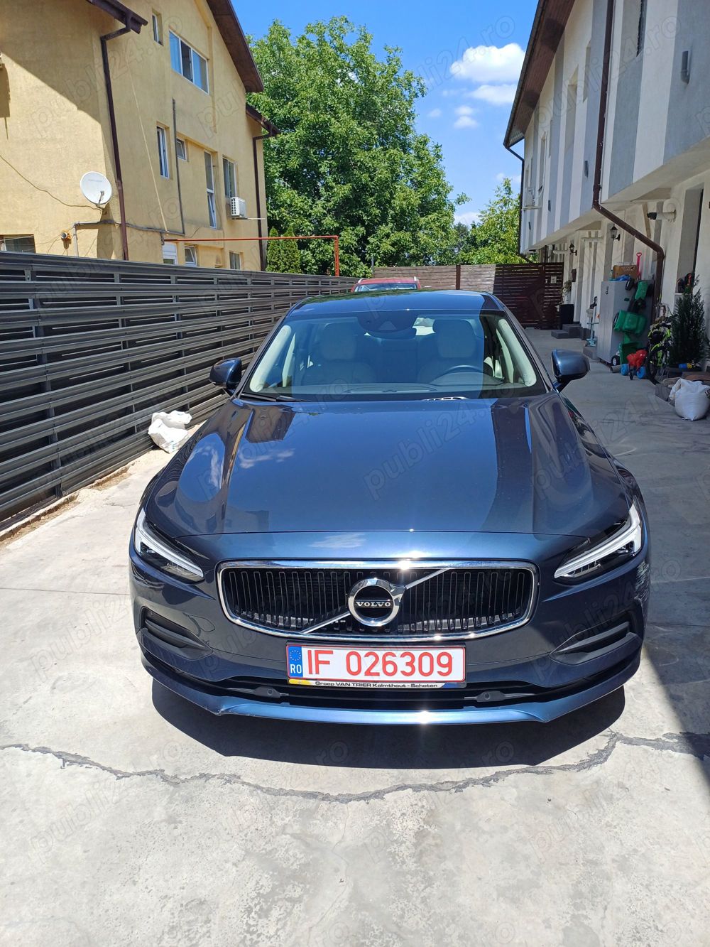 Volvo S90 Momentum 2 km