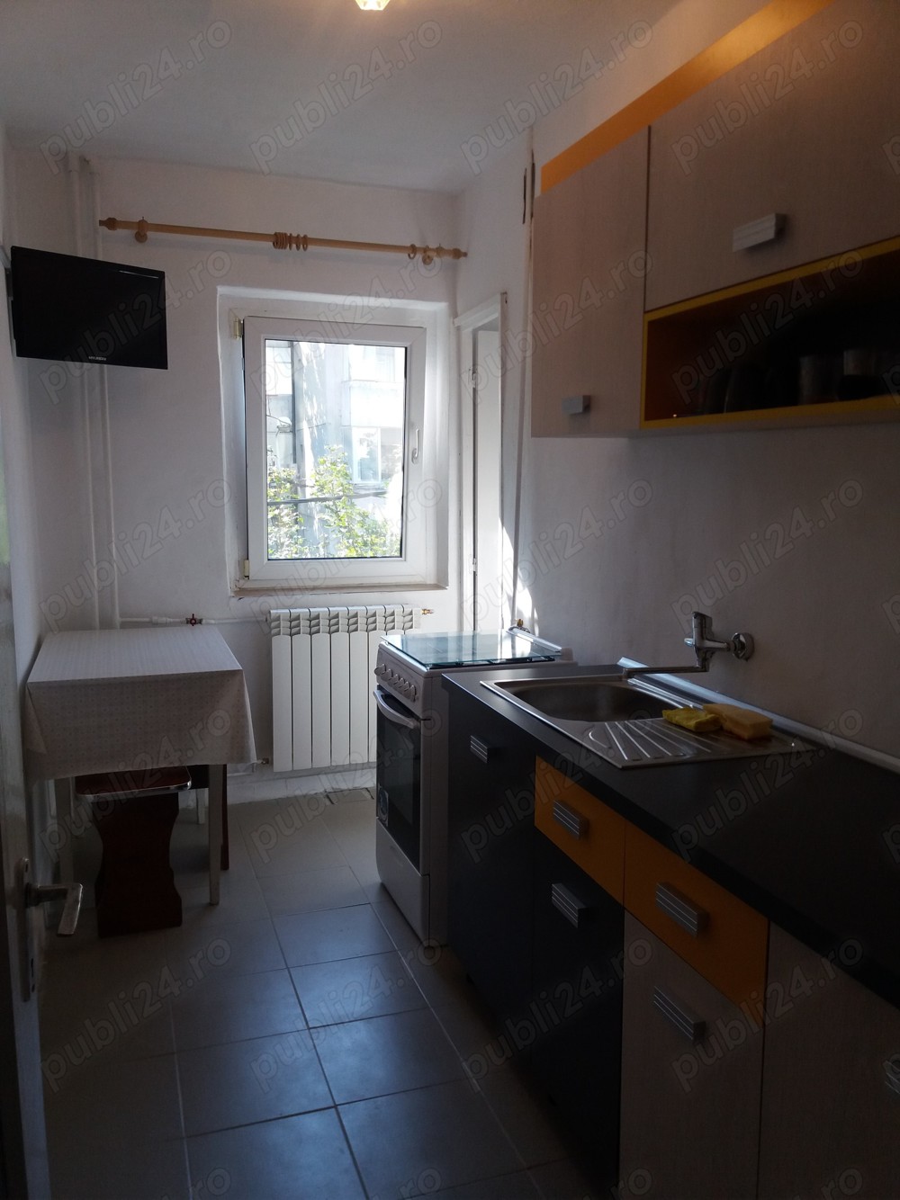 Proprietar inchiriez apartament