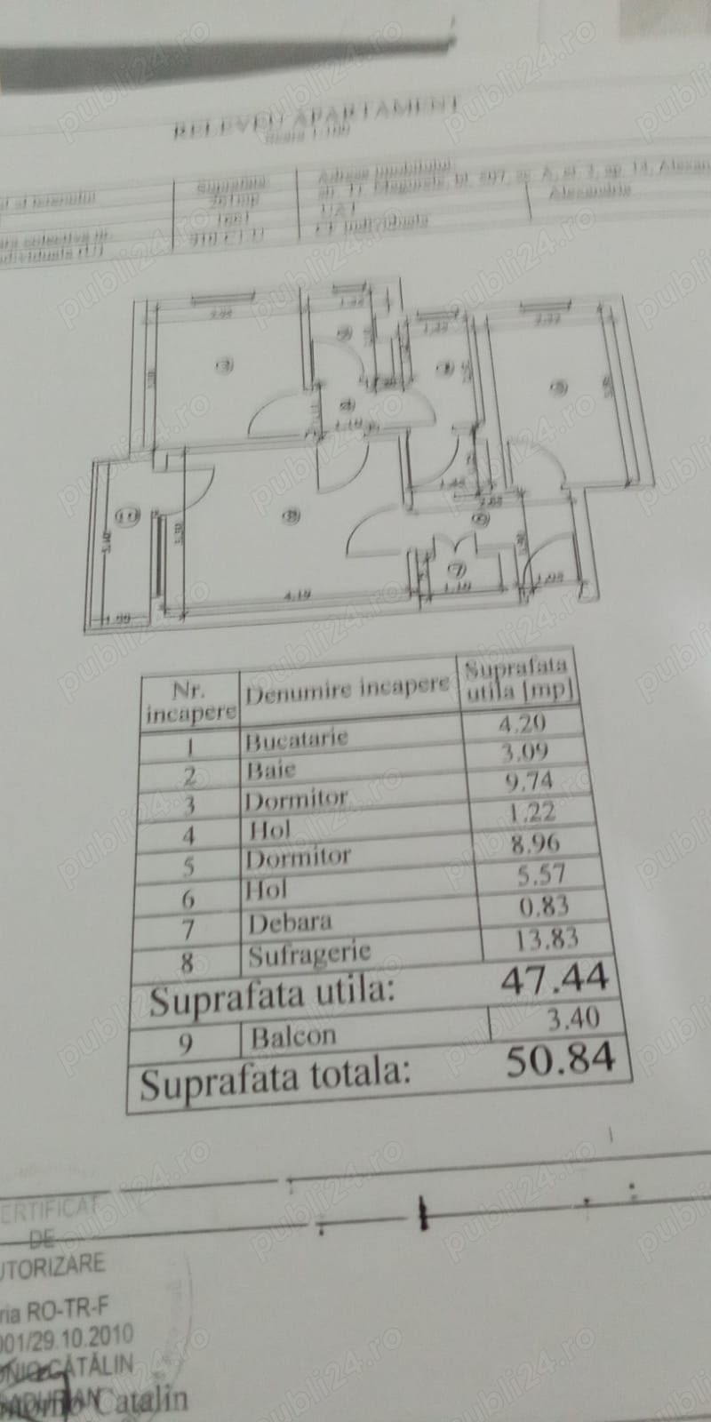 Vând apartament 3 camere decomandat Alexandria