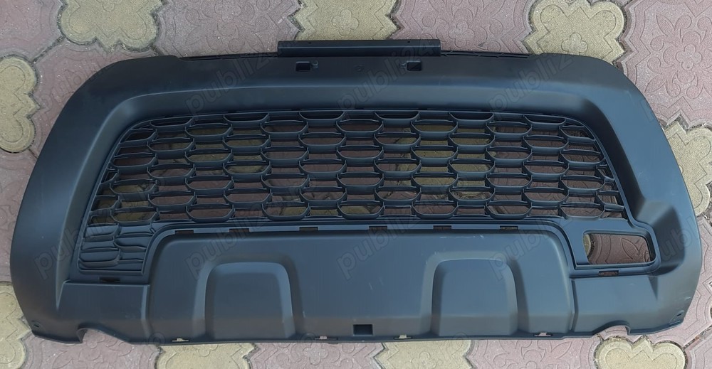 Grila inferioara bara fata Duster II: 622545841R