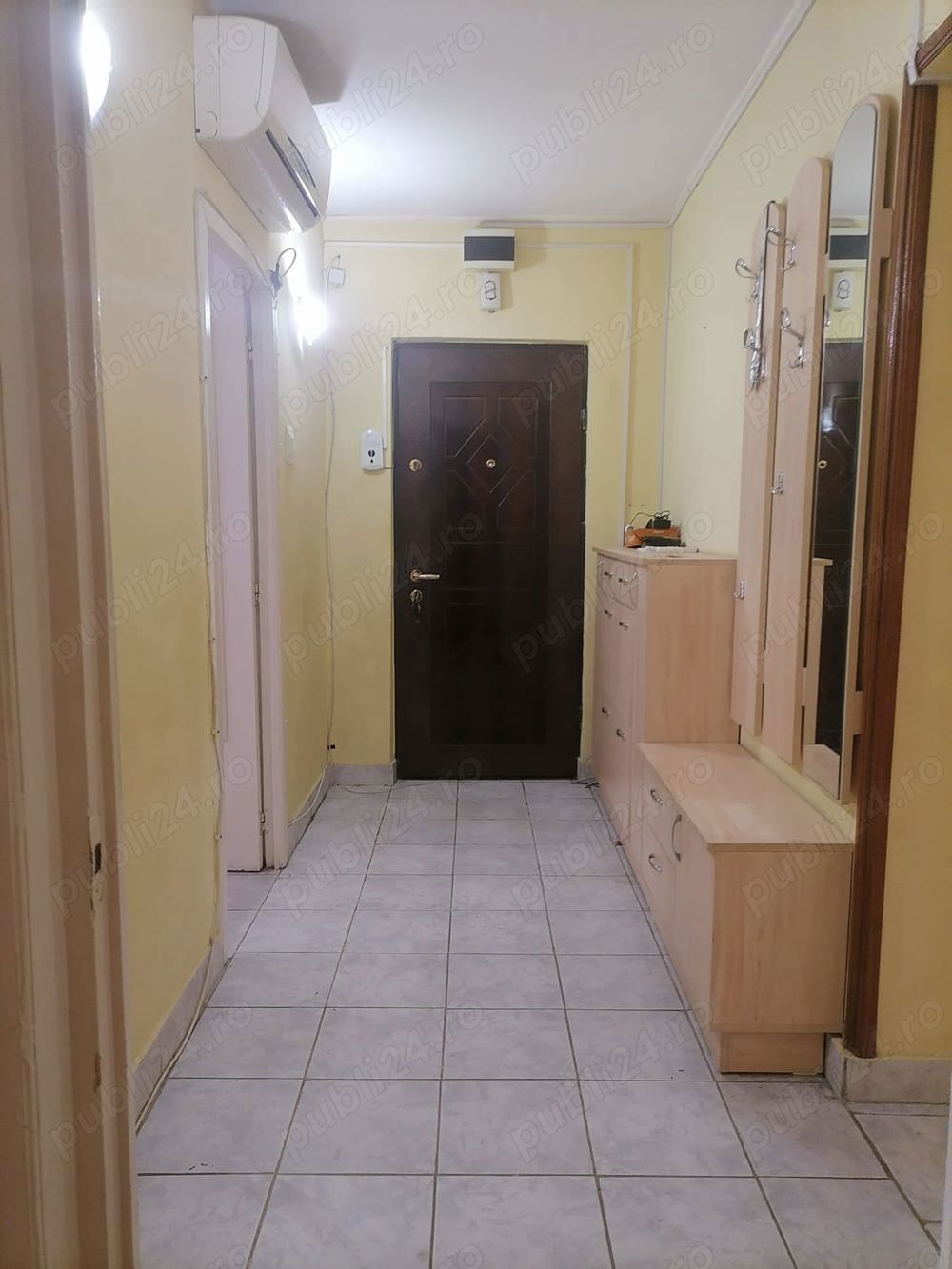 2 camere Centru pret 74000 euro