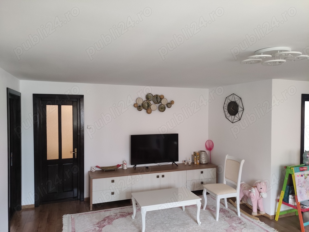 De vânzare apartament 3 camere 96 mp utili + loc de parcare +  box   