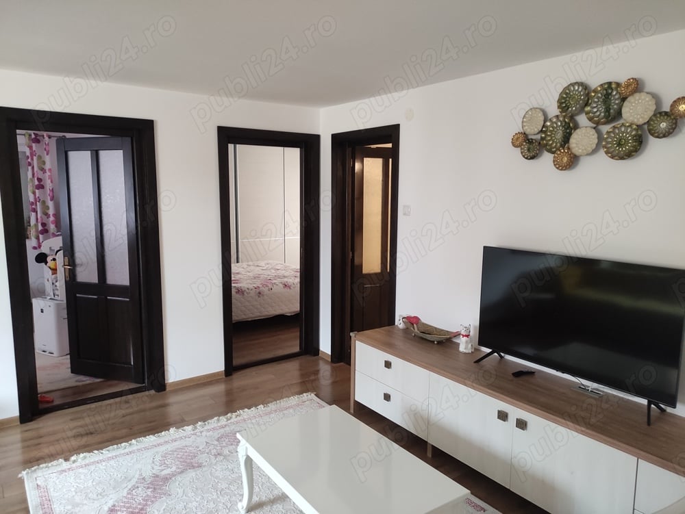 De vânzare apartament 3 camere 96 mp utili + loc de parcare +  box   