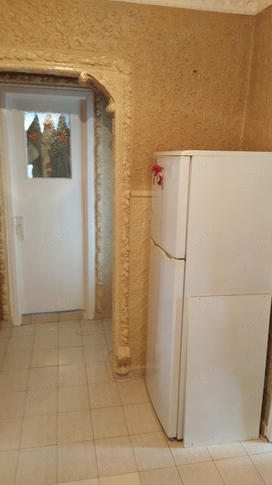 Apartament decomandat termopan, centrala termica, geam baie Calarasi 4