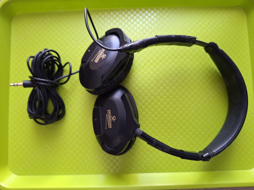 Casti audio  model Studio Line