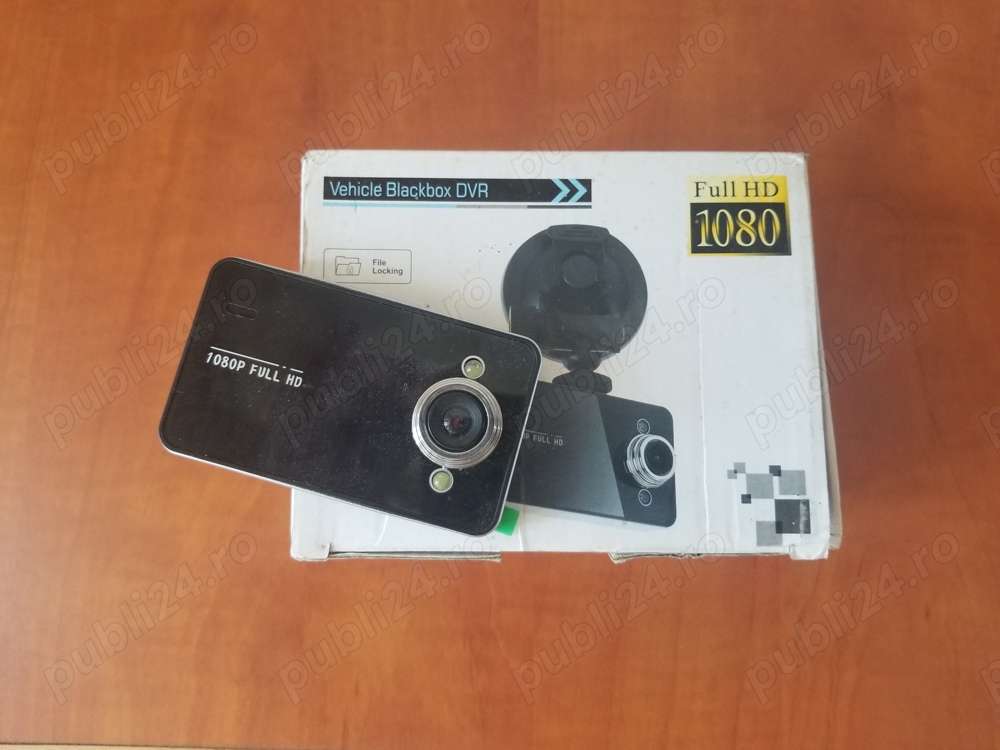 Camera filmat auto cu inregistrare pe card microSD