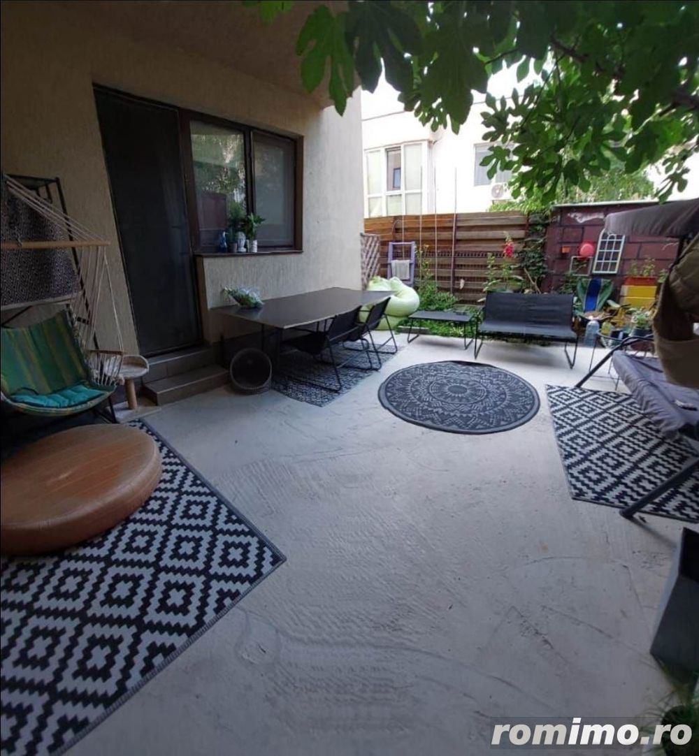 Trei camere cu curte in proprietate. Trei camere cu curte in proprietate.