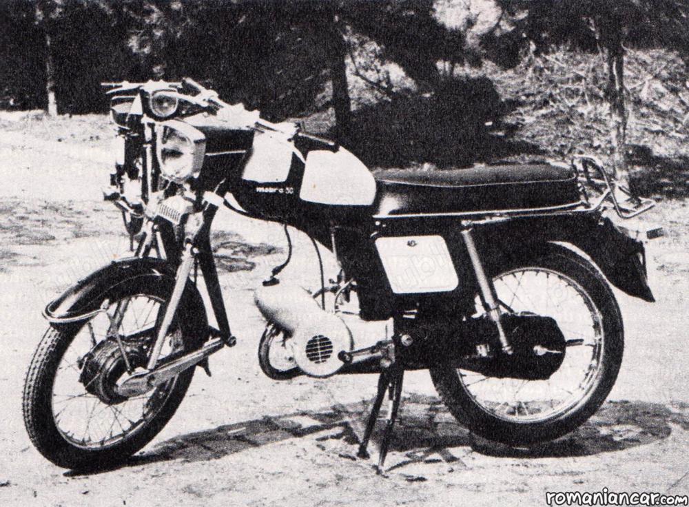 Motocicleta Mobra 50S