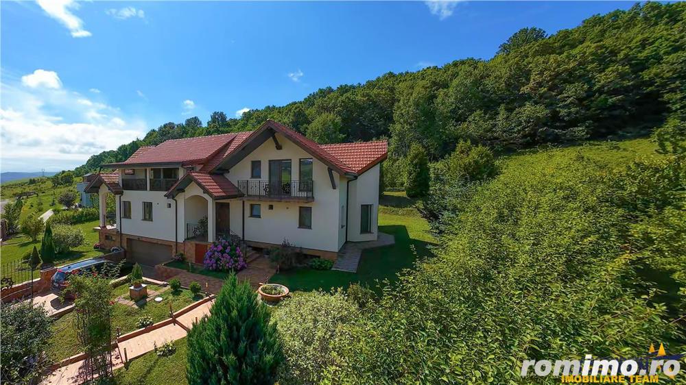 FILM! Sophisticated villa in an exclusive natural setting, Pestisu Mic, Valea Nandrului.