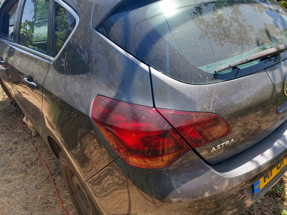 DEZMEMBREZ OPEL ASTRA J