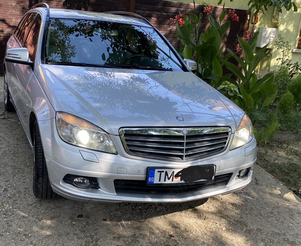 Vând Mercedes C 200 diesel, 2011, 285000 km, cutie automată, brek, înmatriculată.