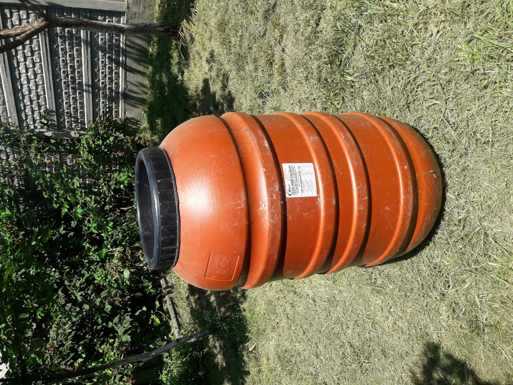 vand butoaie de plastic 240 l