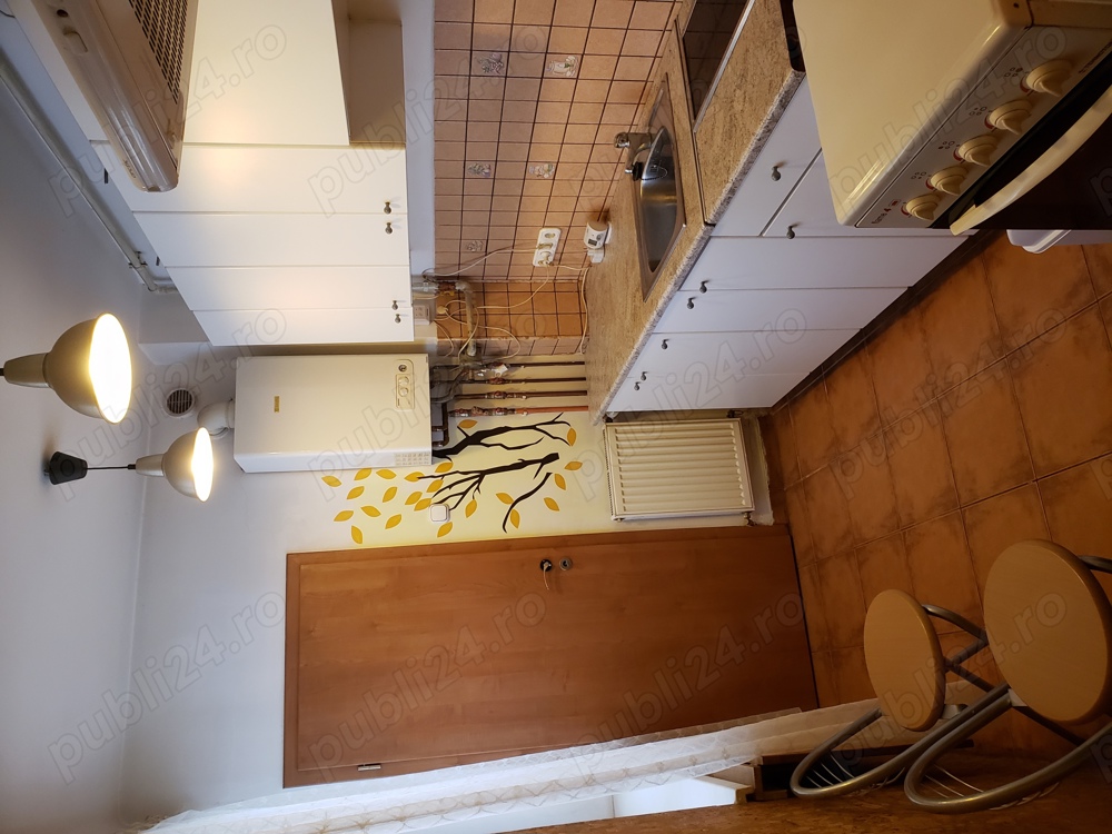 Inchiriez ap. 2 camere, decomanandat, pta Mihai Viteazul, Cluj-Napoca