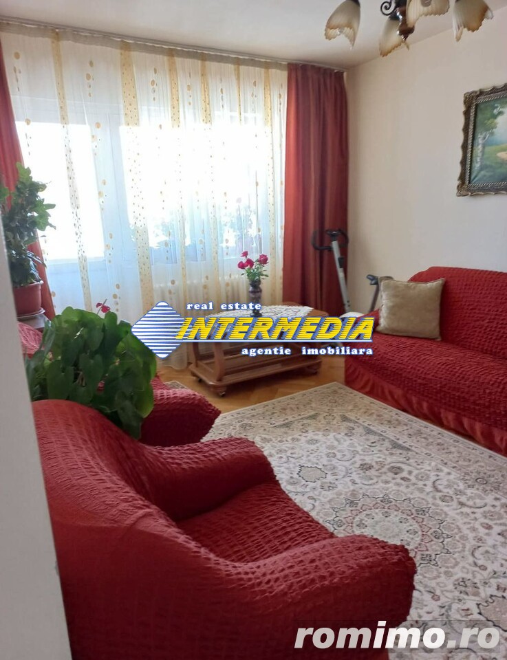 Apartament 3 camere de vanzare in Alba Iulia Cetate zona Piata 