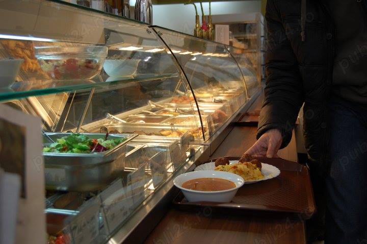                                            Bucatar cu experienta doresc angajare !