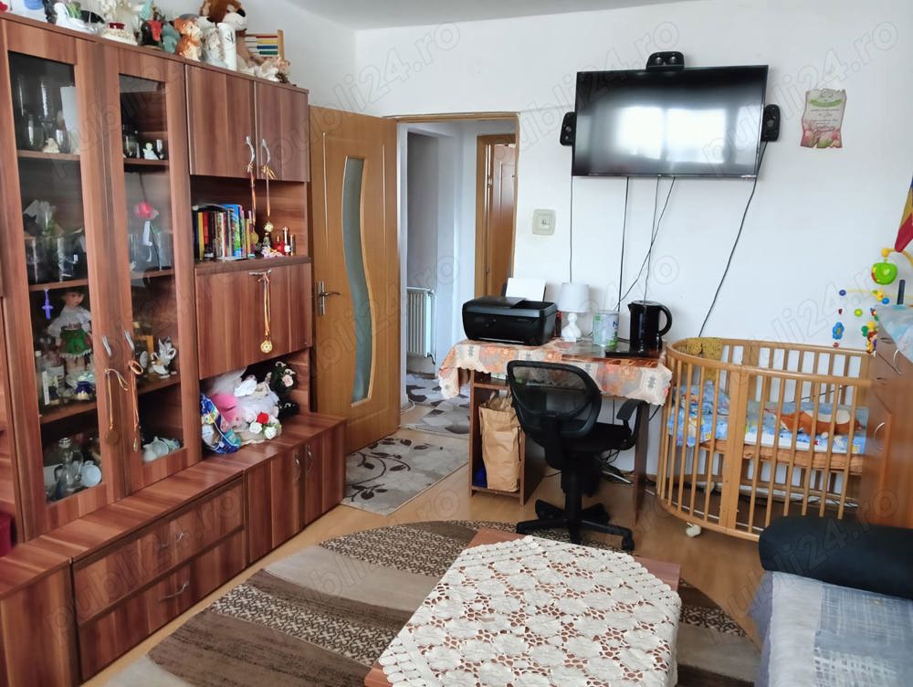 Vand apartament in Gherla sau schimb cu casa 