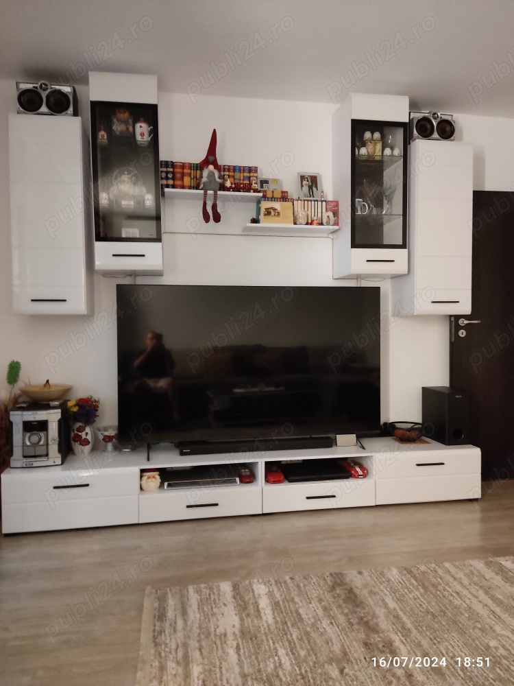 Apartament de vânzare 3camere 