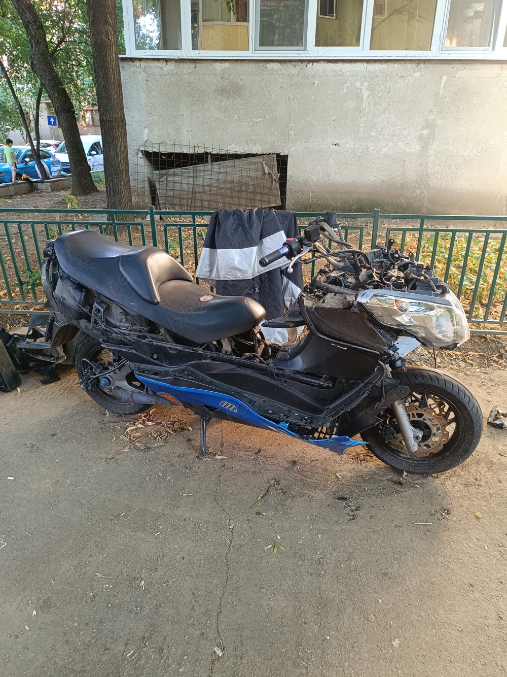 Suzuki burgman 400 2008 -piese