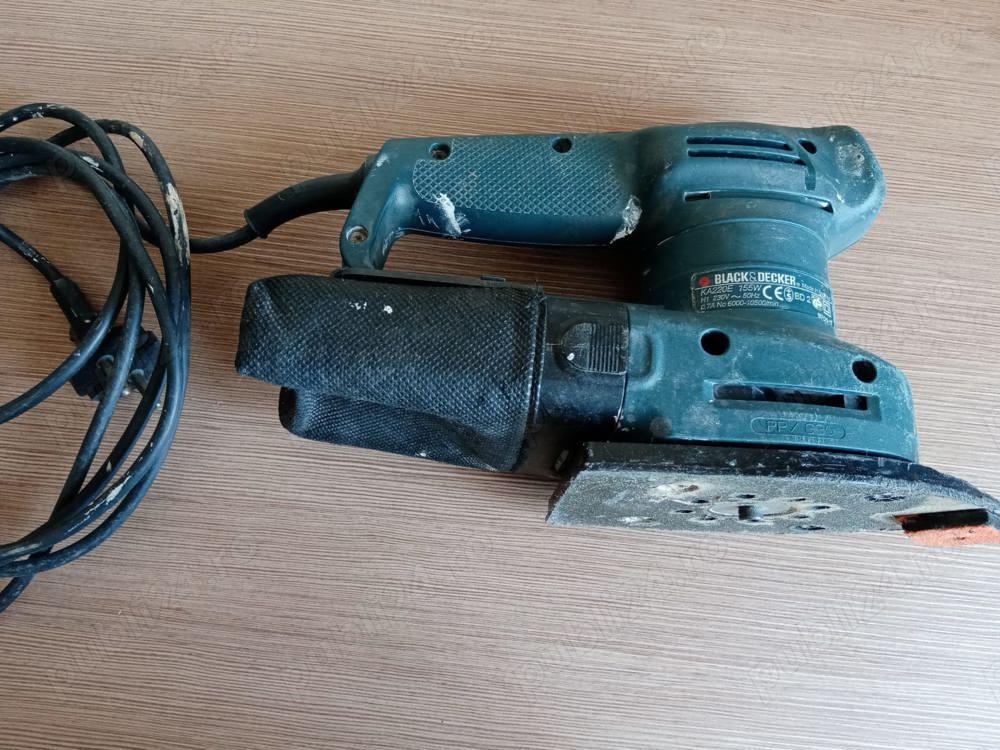 Aparat de șlefuit black&decker.