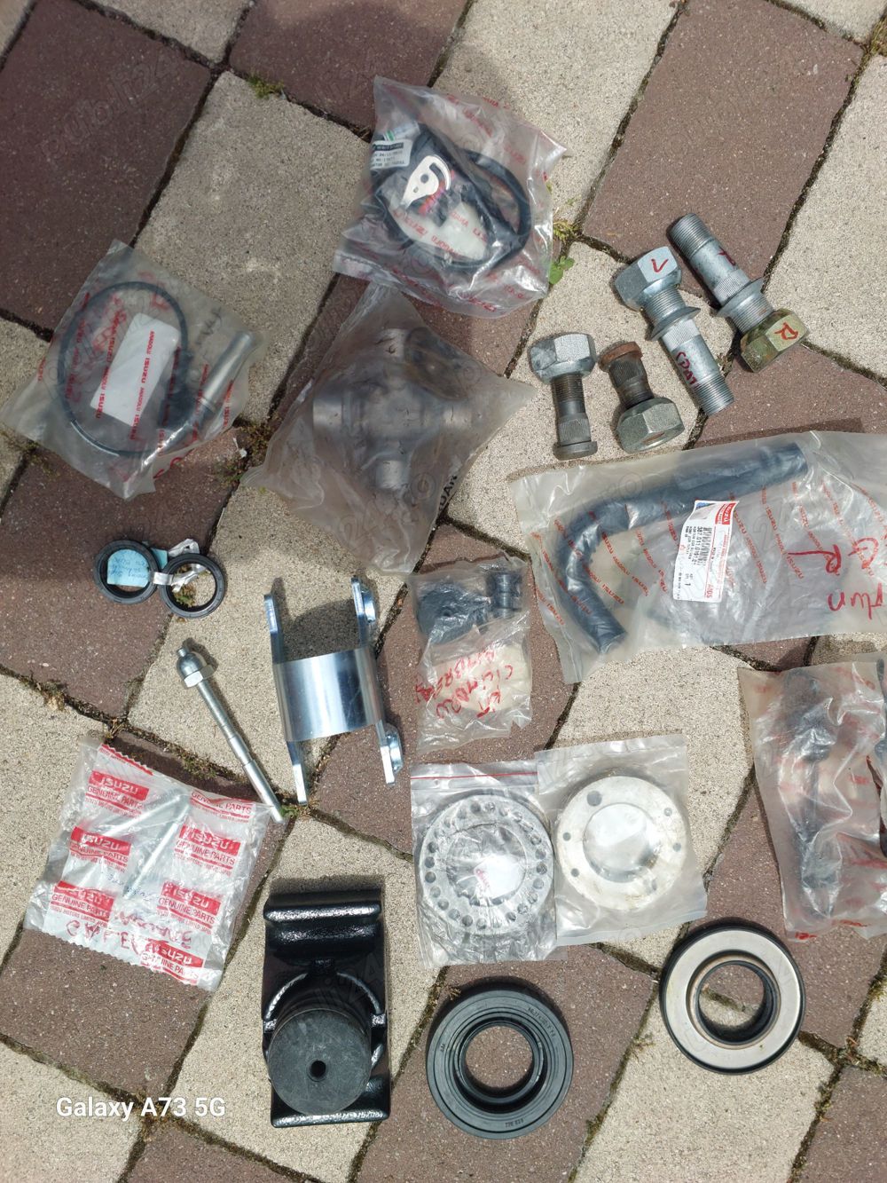 Piese  Autobuz ISUZU E3,E4,arc spate, planetara, telescop, rulmenti, bucsi arc,placute SETRA filtre 