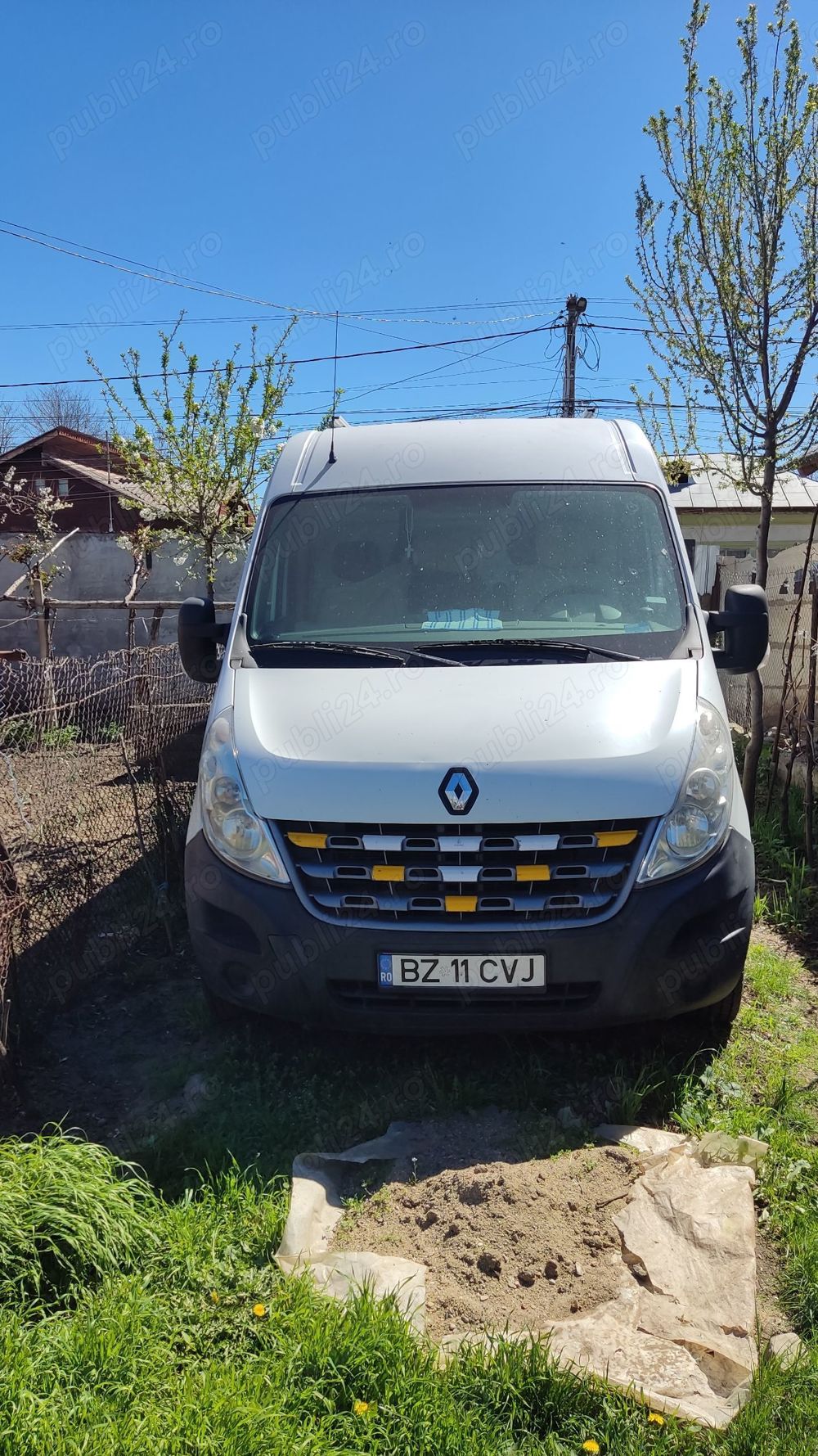 Vand camper euro5,bucatarie,baie wc ,dus, solar, aer condiționat 