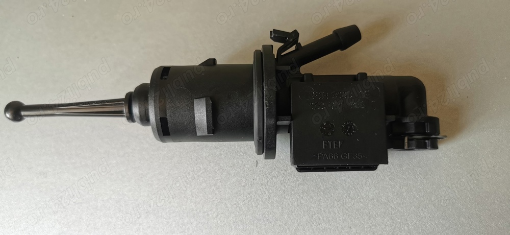 Cilindru, pistonas receptor ambreiaj 1K0721388T original VW