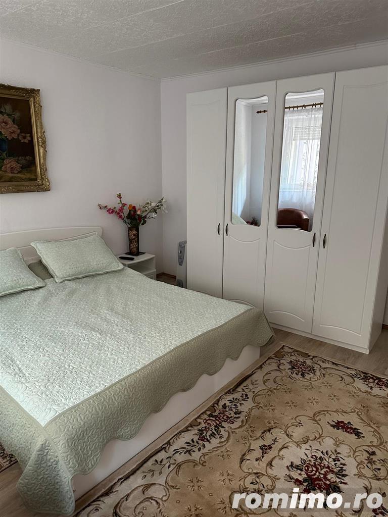 Vand apartament frumos amenajat, centru