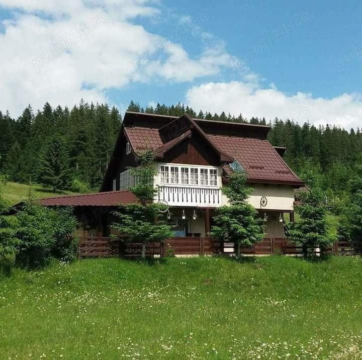 Cabana cu ciubăr și spațiu de joaca Bucovina