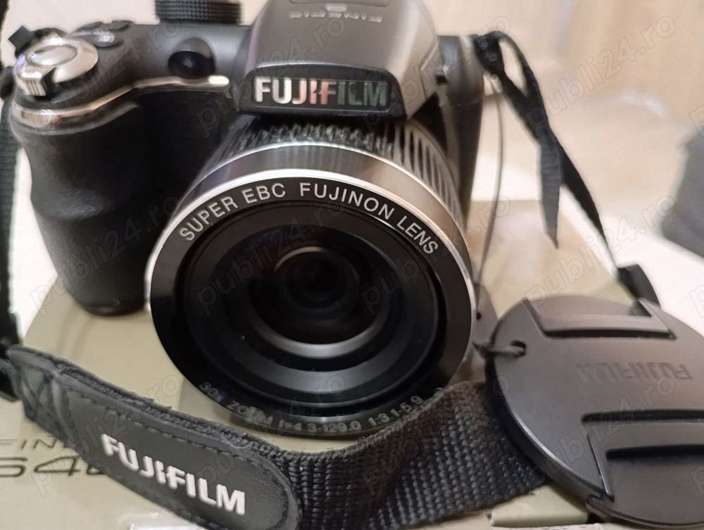 Aparat foto de nota 10 Fujifilm finepix s4000