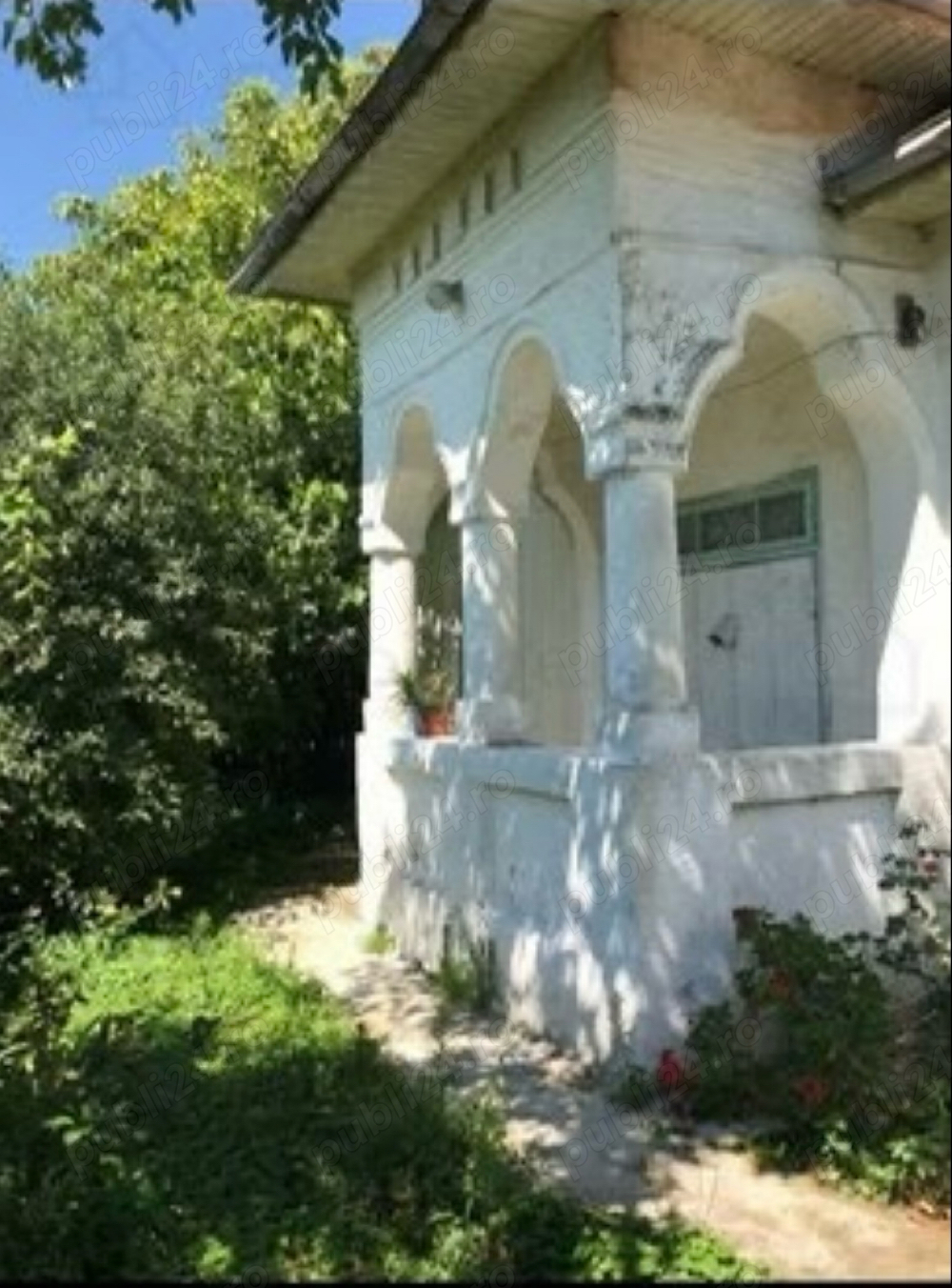 Vând 2248 mp (teren intravilan+ casă), Leu , jud Dolj livada pomi