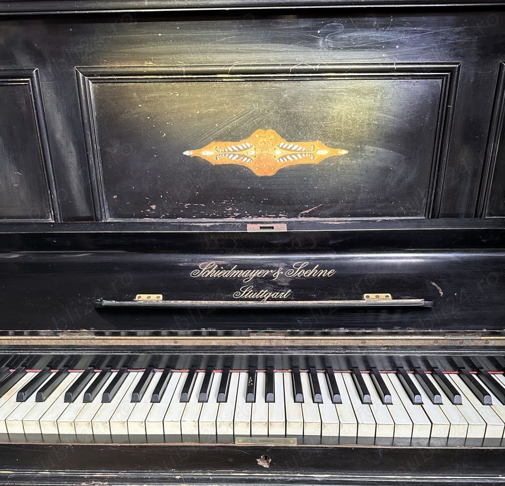 Vand pianina Schiedmayer & Soehne Stuttgart, cu placa de bronz, in stare foarte buna