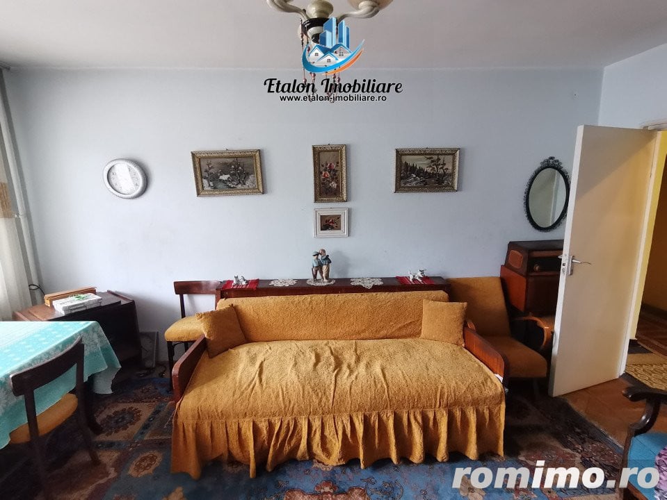 Apartament 2 camere, luminos, zona Biserica Noua, Precista