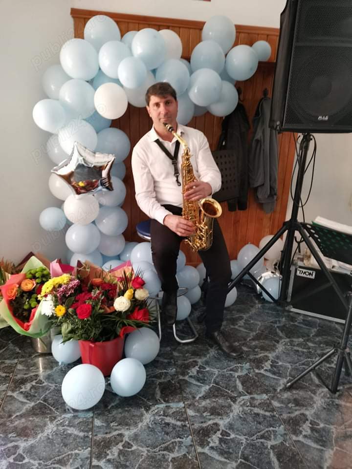 Formație muzică pentru nunți,dar și drumul mirilor