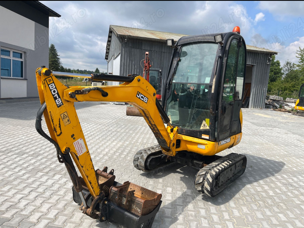 inchiriez miniexcavator