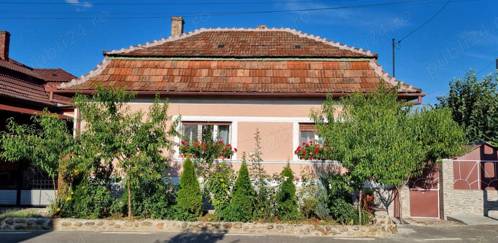 Casa aproape de centru in cartier linistit, Ales, Bihor