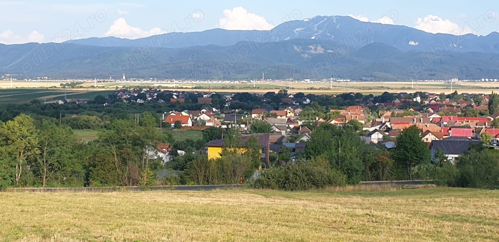 Teren belvedere spre Munții Bucegi și comuna Vulcan Brașov 