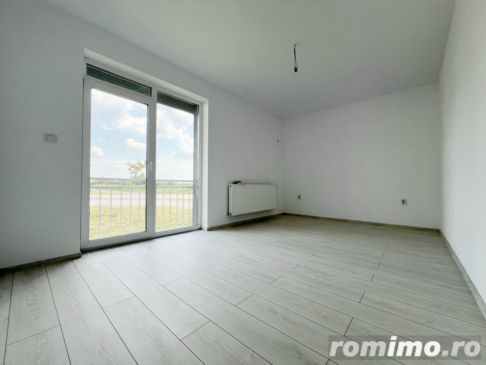 Apartament 3 camere, decomandat, 69,5 mp utili, 65 mp curte, P/2, Giroc