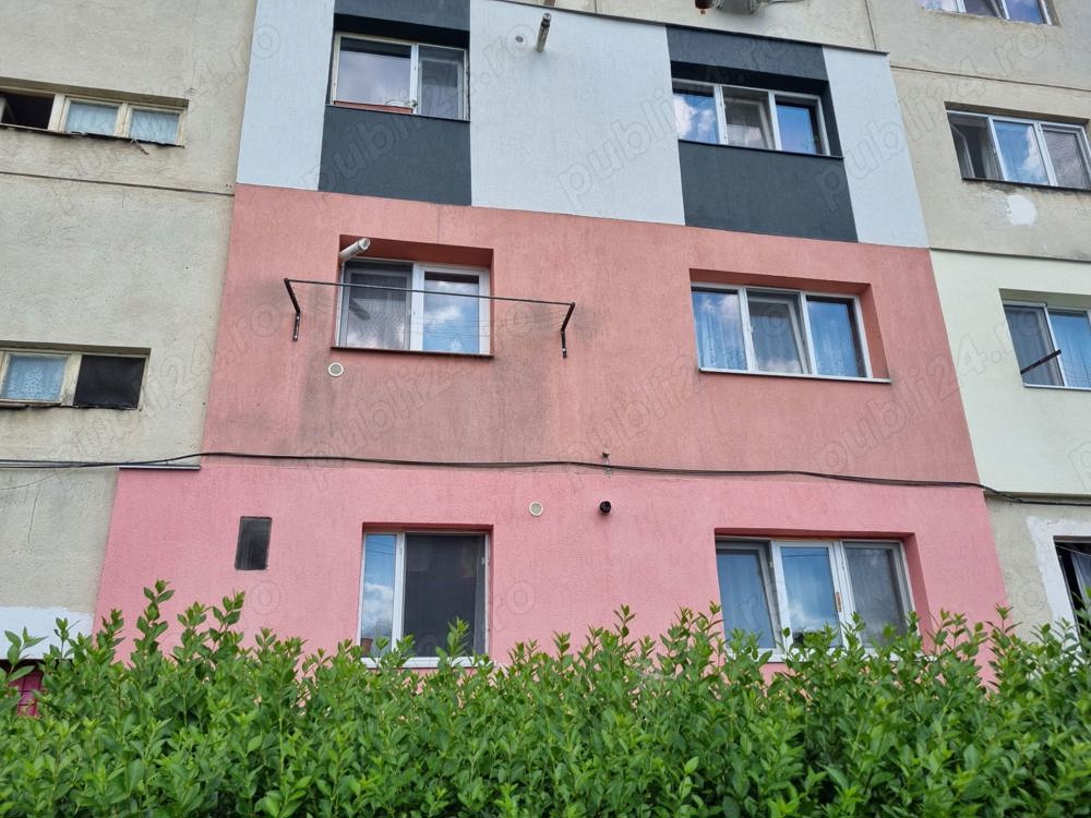 vand apartament 