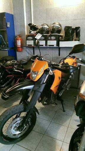 Yamaha XT 660X,35200km,an fabricatie 2007,tobe Leo Vince