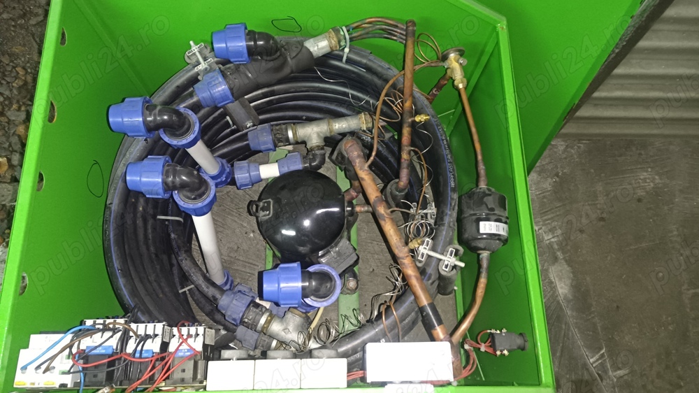 Vând compresor frigorific 