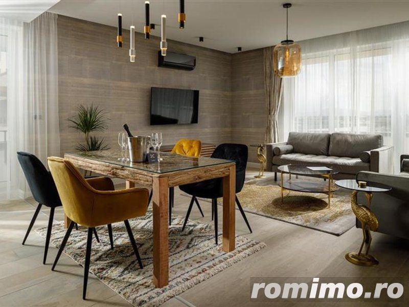 Inchiriem penthouse LUX 4 camere cu acces in terasa de 100 m zona Coresi